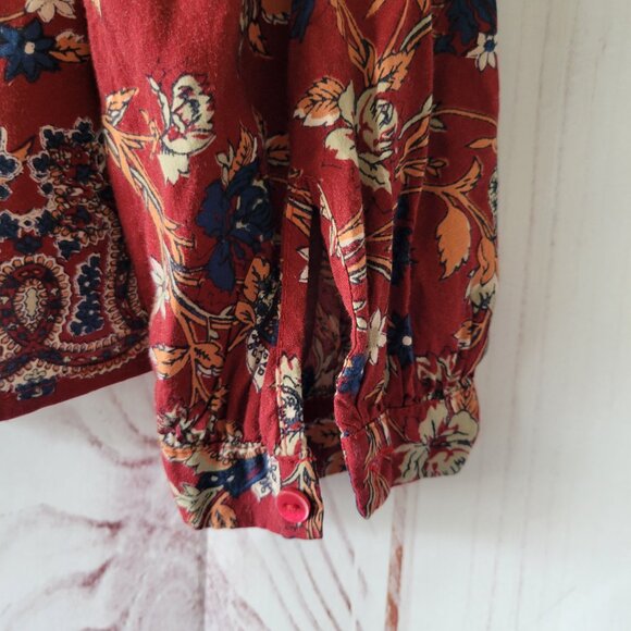 Buckle Lucky Brand Long Sleeve Button Down Women’s M Top, Red Floral, Boho - Picture 6 of 11
